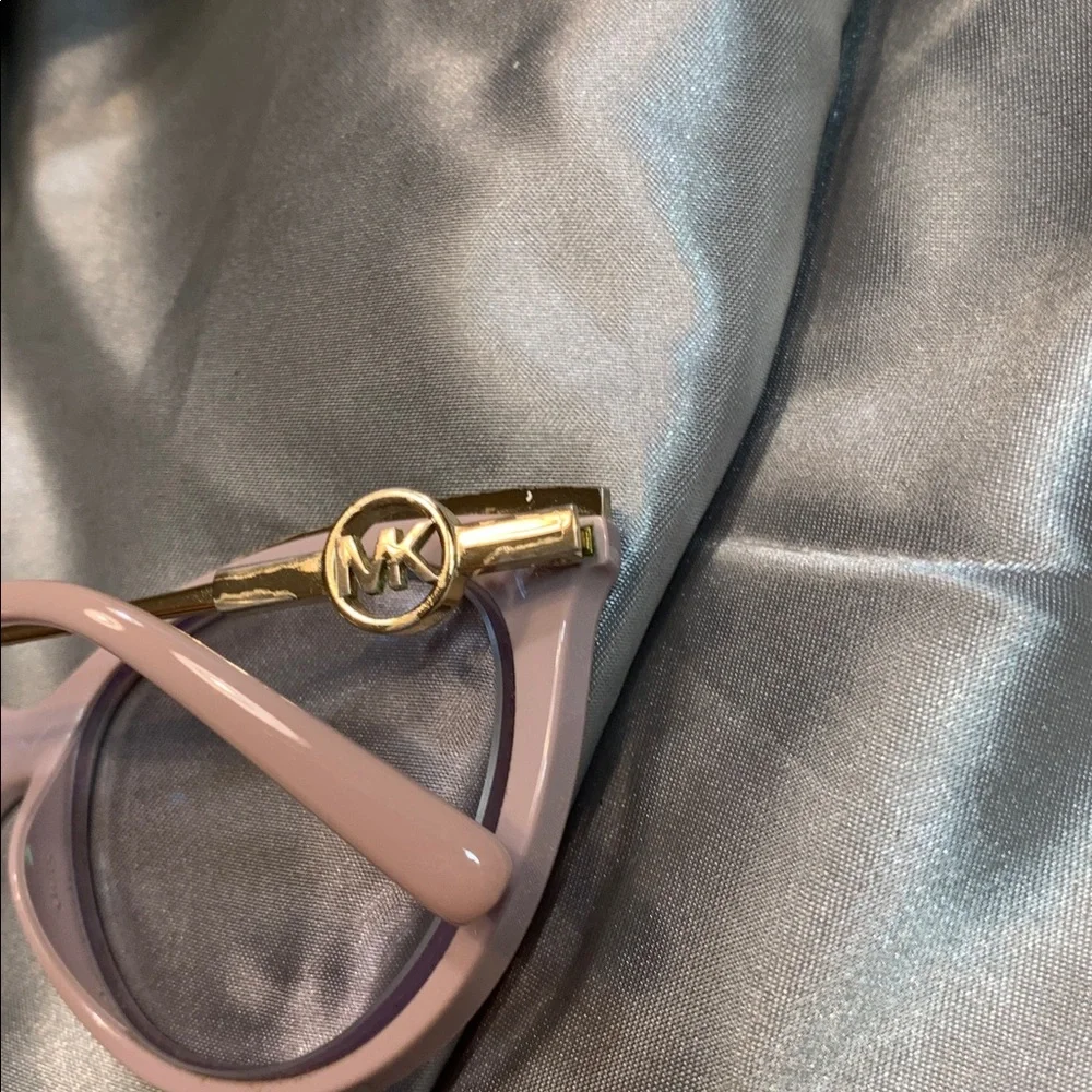 🌹VINTAGE Michael Kors • Pale Pink Cat-Eye Optical Glasses With Case •
